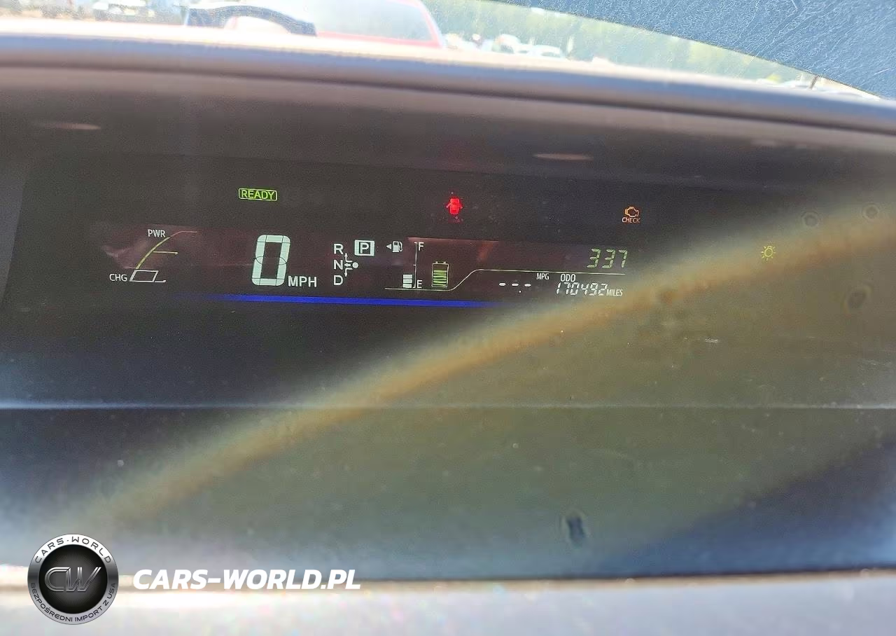 2013 Toyota Prius V Two VIN:JTDZN3EU9D3197387 - 9