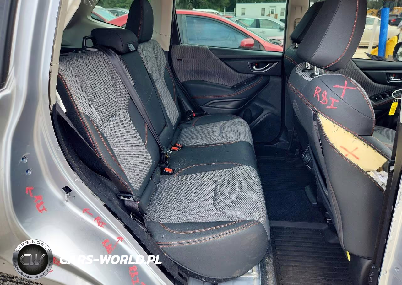 2023 Subaru Forester Sport VIN:JF2SKAJC9PH481686 - 10