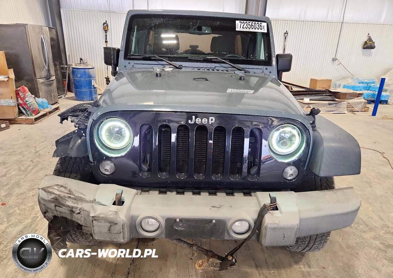 2015 Jeep Wrangler Unlimited Sport VIN:1C4BJWDG7FL612817 - 5