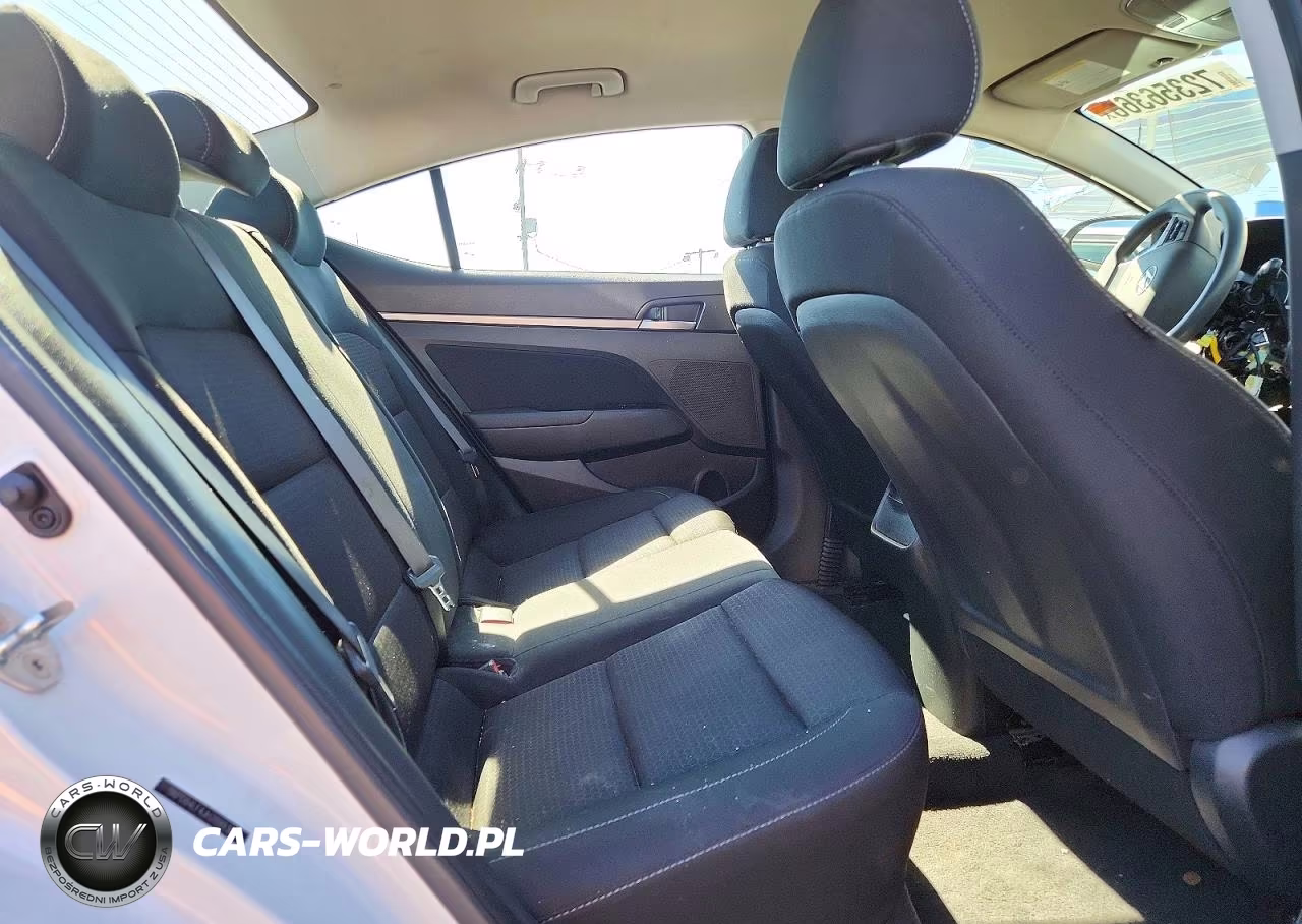 2018 Hyundai Elantra Sel VIN:5NPD84LF4JH289938 - 10