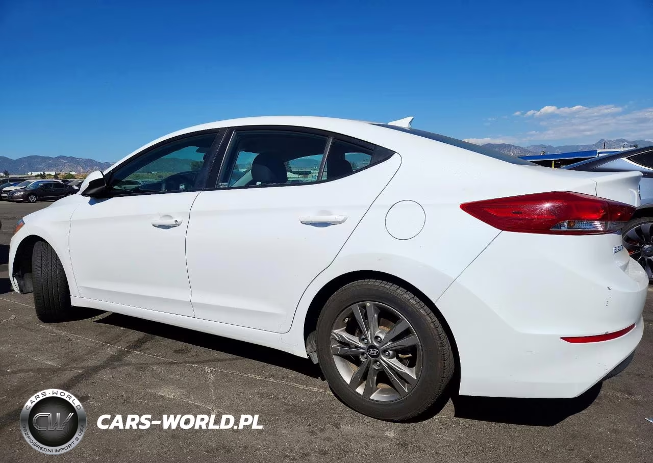 2018 Hyundai Elantra Sel VIN:5NPD84LF4JH289938 - 2
