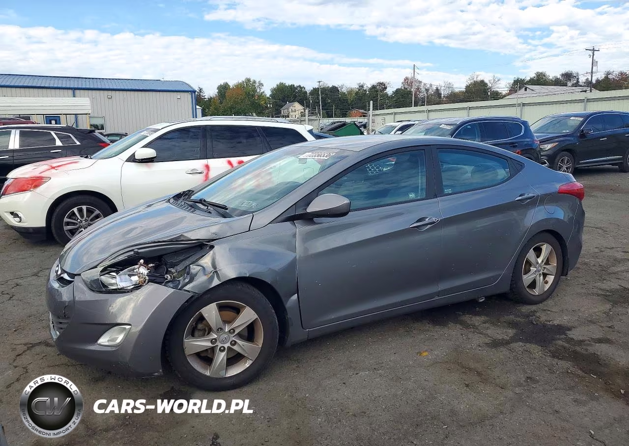 2013 Hyundai Elantra Gls VIN:5NPDH4AE5DH418932 - 1