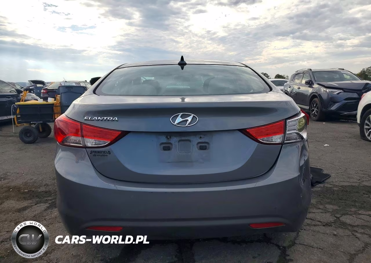 2013 Hyundai Elantra Gls VIN:5NPDH4AE5DH418932 - 6