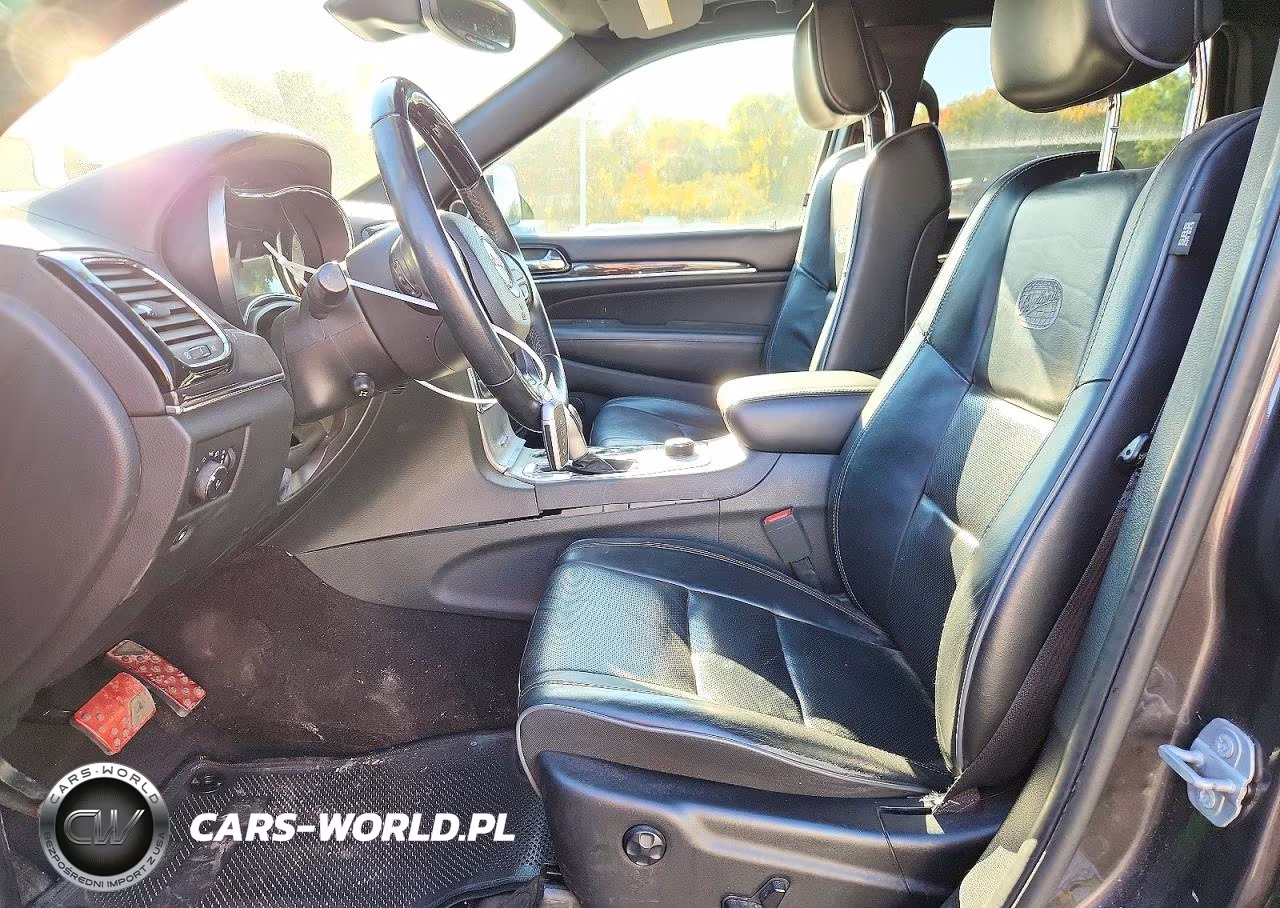 2019 Jeep Grand Cherokee Overland VIN:1C4RJFCT4KC541664 - 7