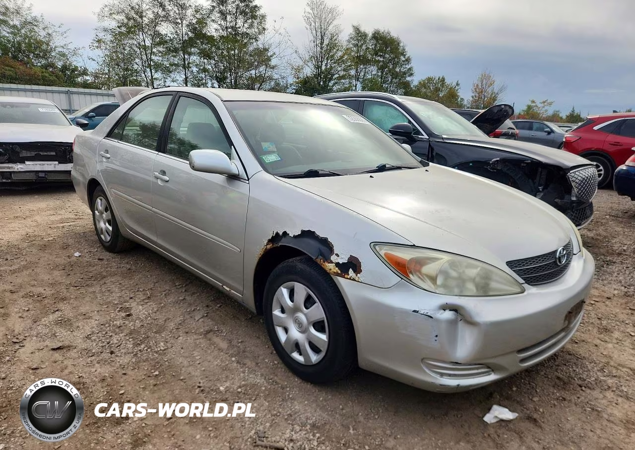 2002 Toyota Camry Le VIN:4T1BE32K32U609505 - 4