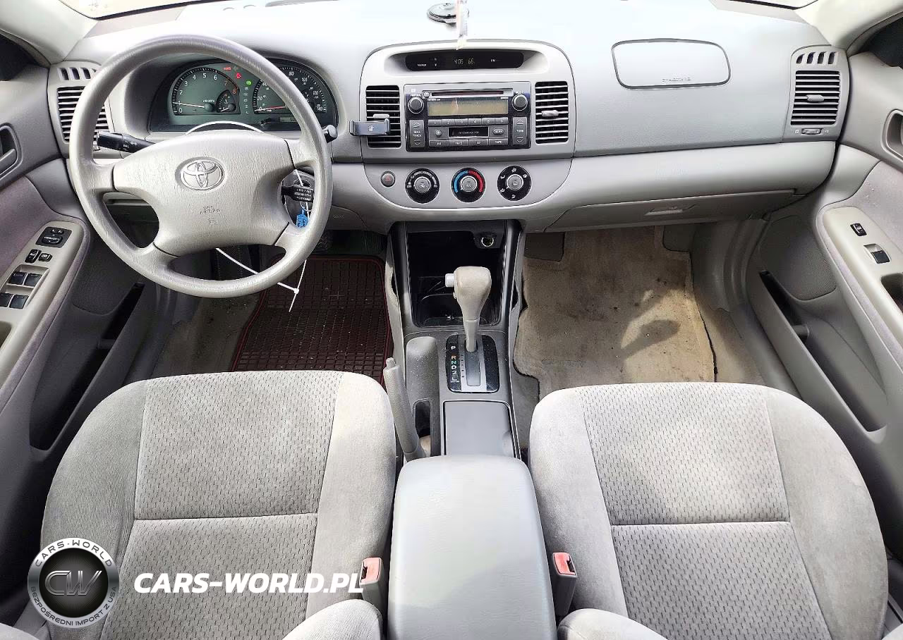 2002 Toyota Camry Le VIN:4T1BE32K32U609505 - 8