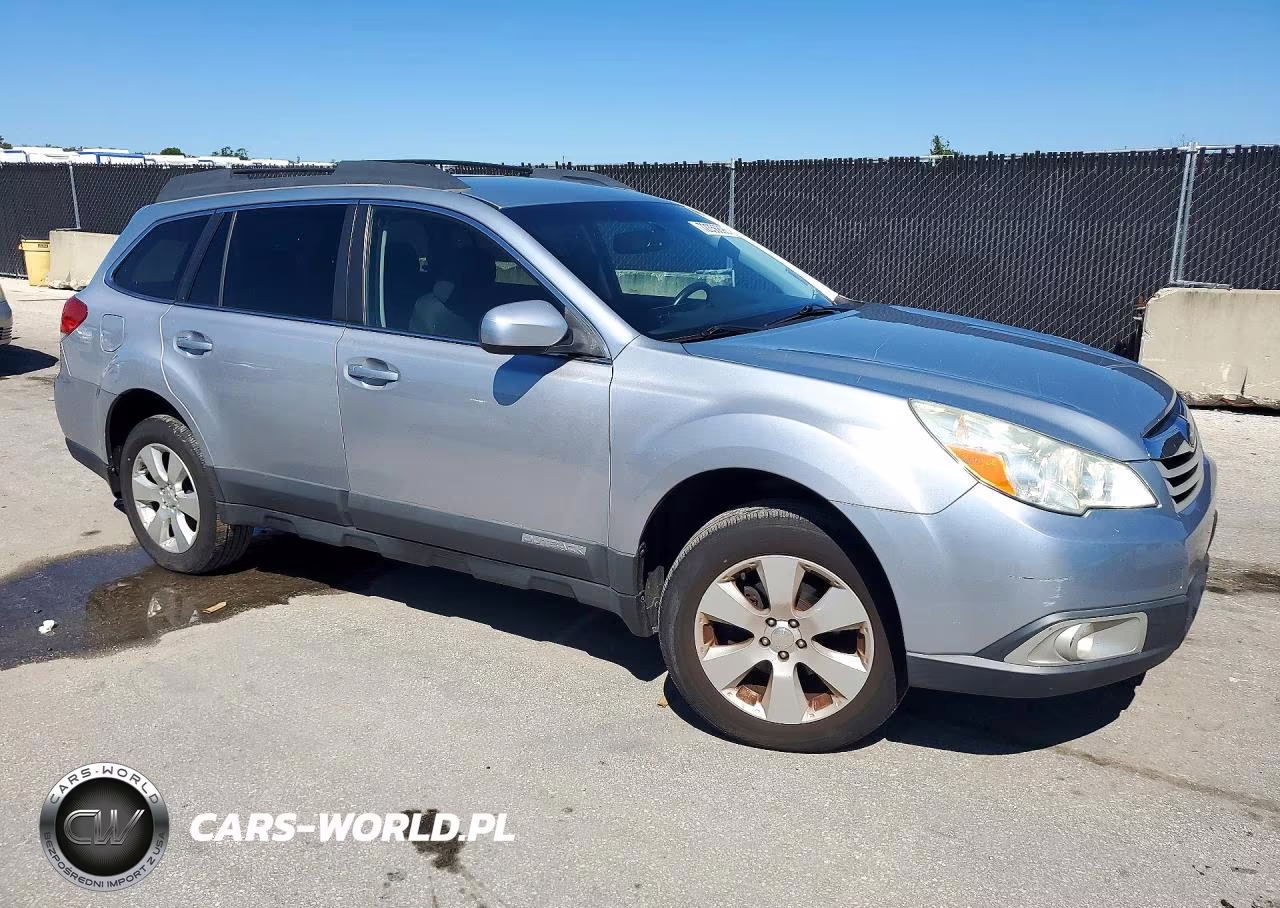 2012 Subaru Outback 2.5I Premium VIN:4S4BRCCC2C3255852 - 4