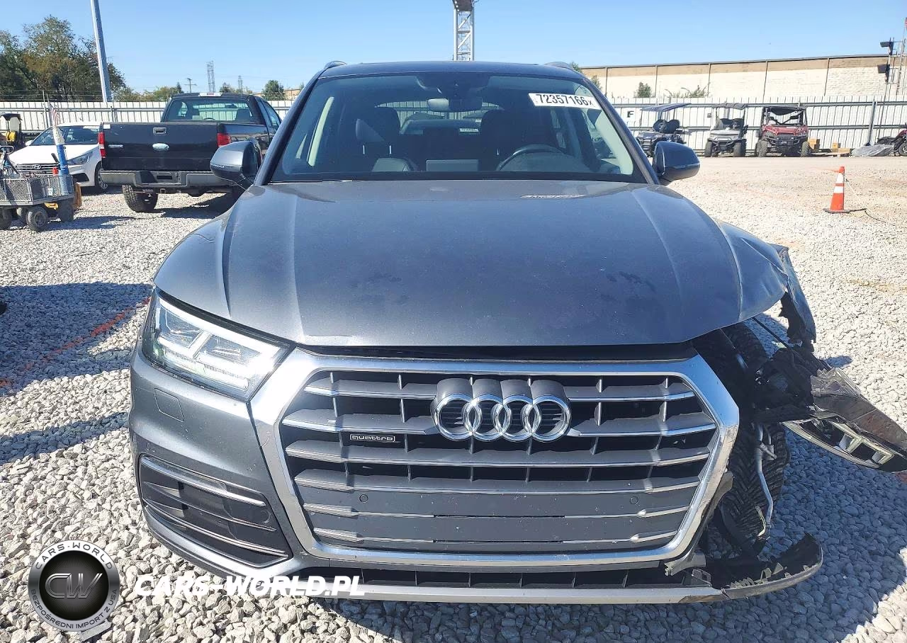 2018 Audi Q5 Premium Plus VIN:WA1BNAFY2J2220642 - 5