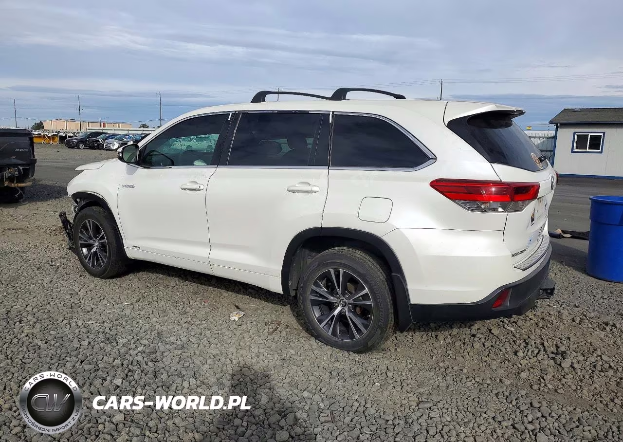 2018 Toyota Highlander Hybrid Le VIN:5TDBGRFH9JS037889 - 2