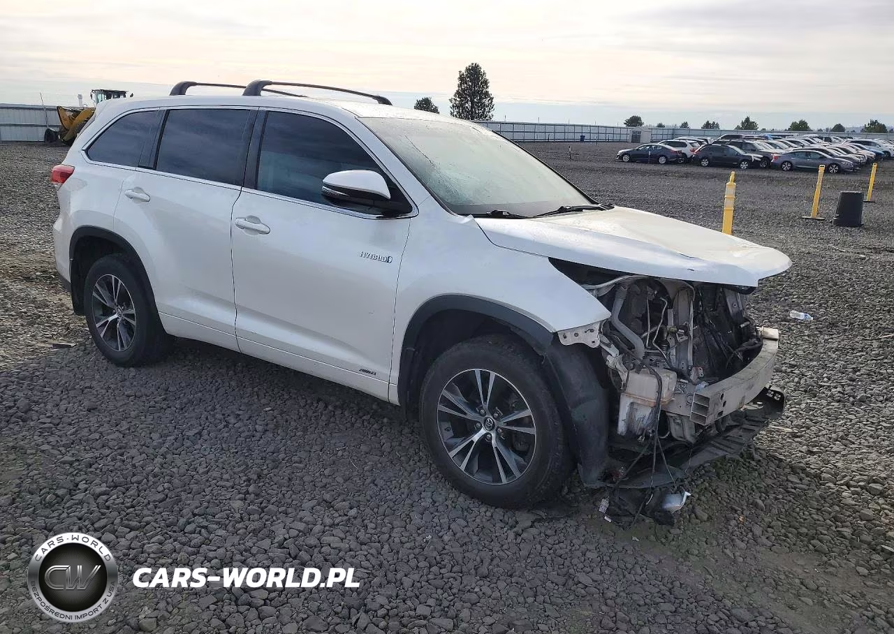 2018 Toyota Highlander Hybrid Le VIN:5TDBGRFH9JS037889 - 4