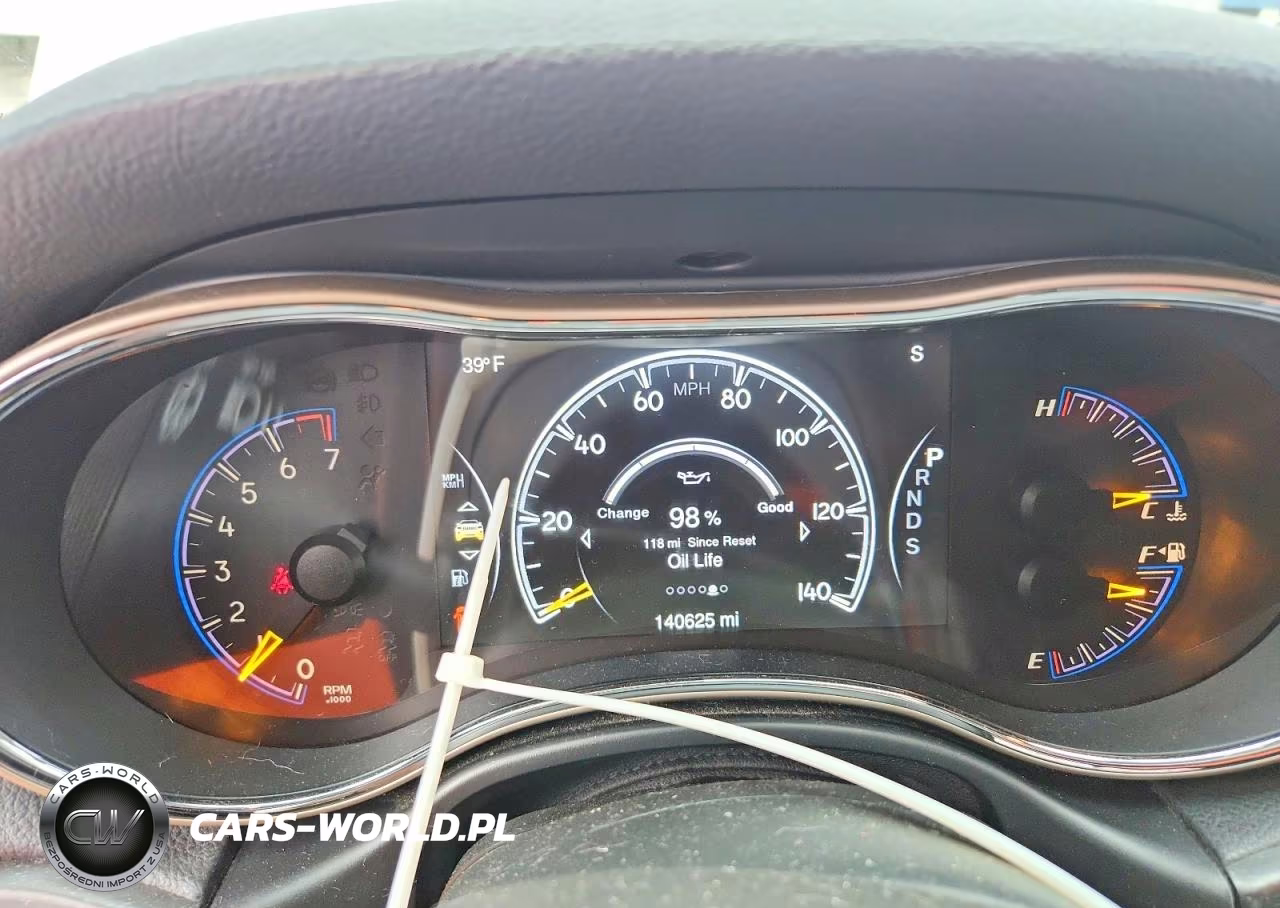 2015 Jeep Grand Cherokee Laredo VIN:1C4RJFAG8FC923918 - 9