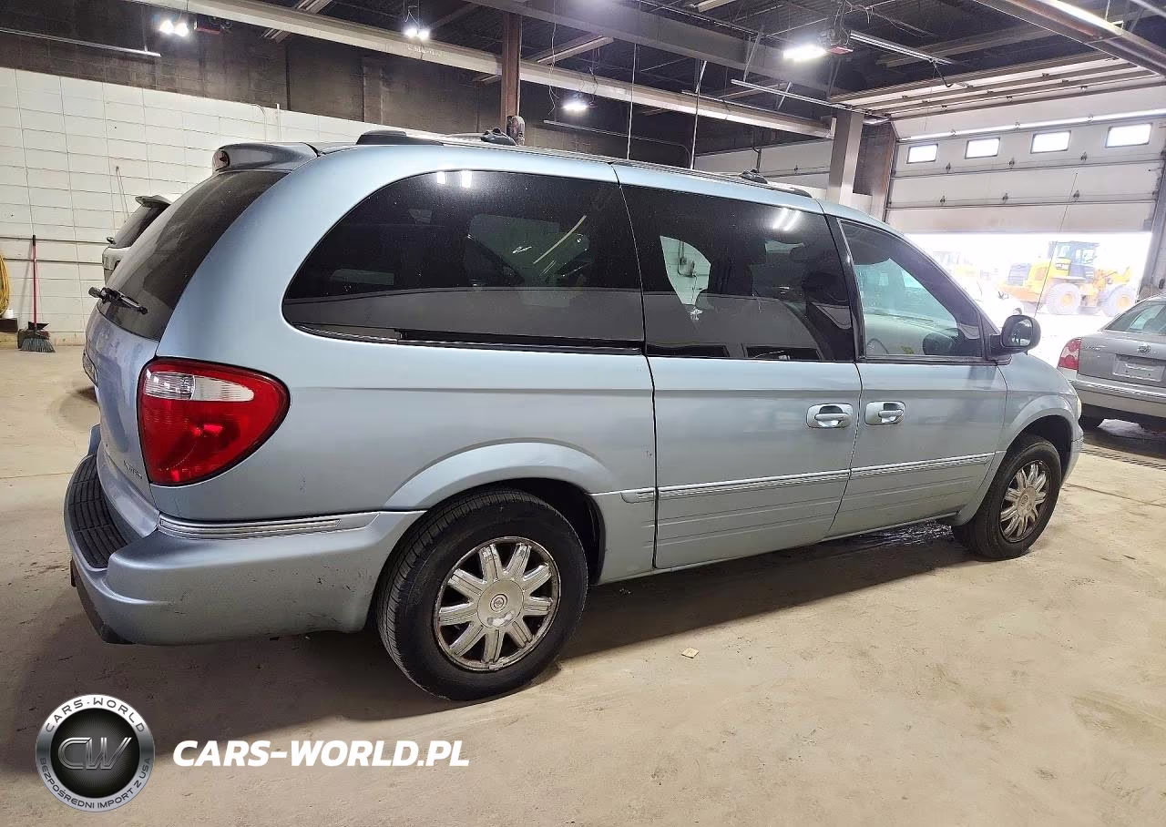 2006 Chrysler Town & Country Limited VIN:2A8GP64L16R657236 - 3