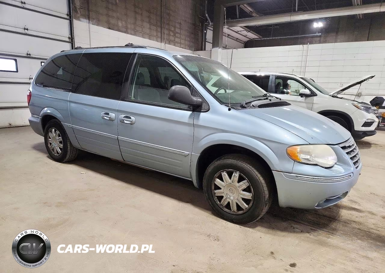 2006 Chrysler Town & Country Limited VIN:2A8GP64L16R657236 - 4