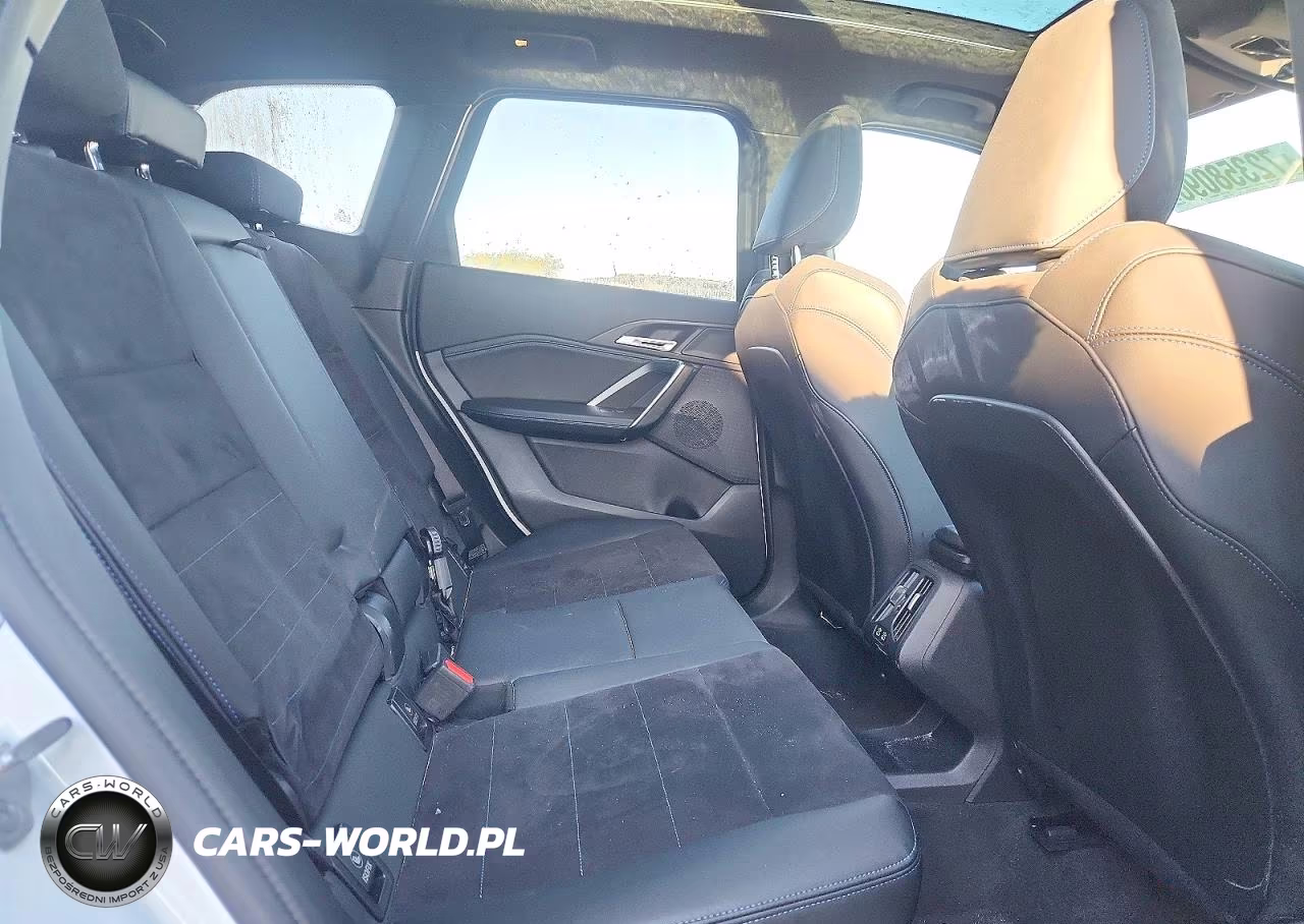 2025 BMW X1 xDrive28I VIN:WBX73EF0XS5226016 - 11