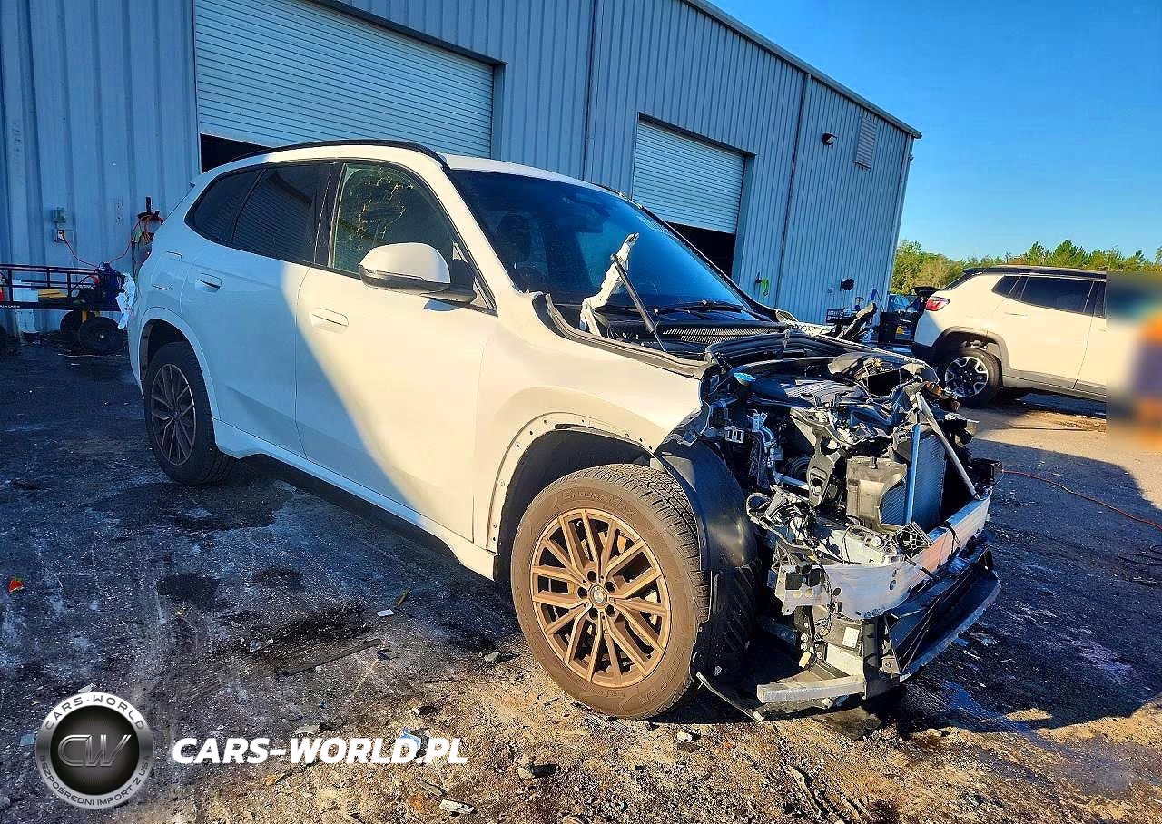 2025 BMW X1 xDrive28I VIN:WBX73EF0XS5226016 - 4
