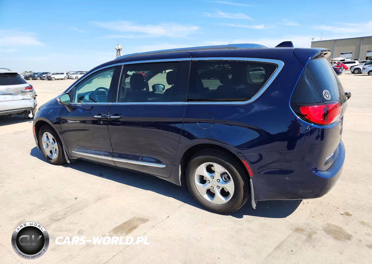 2017 Chrysler Pacifica Ehybrid Platinum VIN:2C4RC1N77HR782678 - 2
