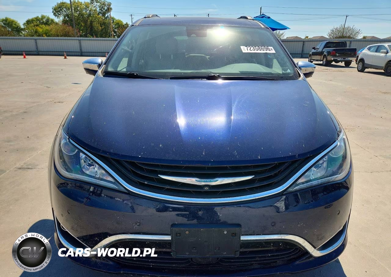 2017 Chrysler Pacifica Ehybrid Platinum VIN:2C4RC1N77HR782678 - 5