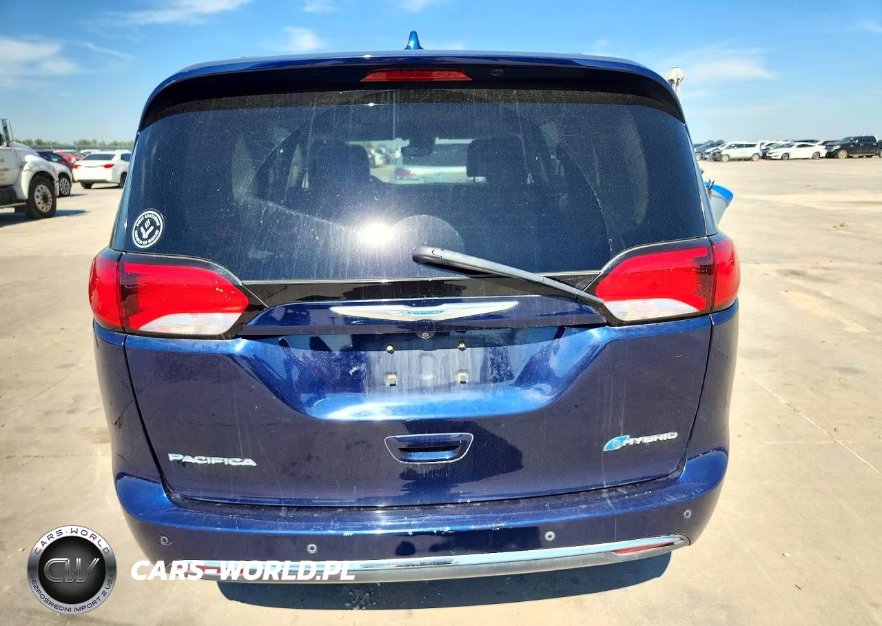 2017 Chrysler Pacifica Ehybrid Platinum VIN:2C4RC1N77HR782678 - 6