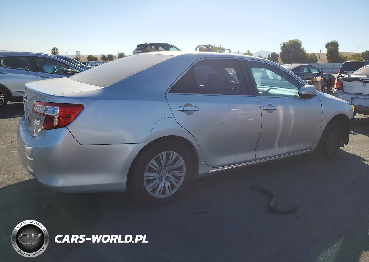 2012 Toyota Camry Le VIN:4T1BF1FKXCU033179 - 3