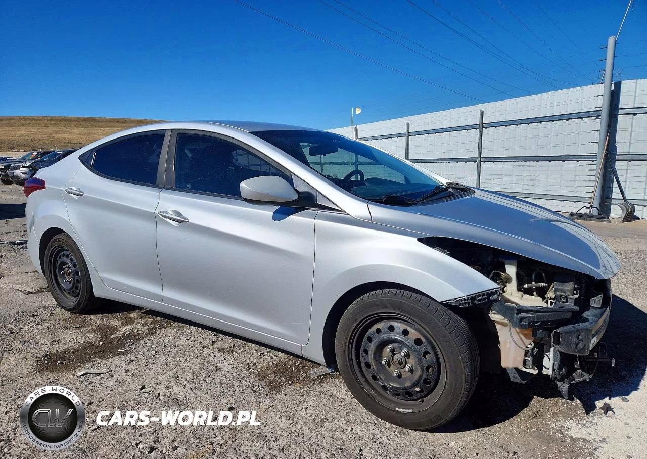 2016 Hyundai Elantra Se VIN:5NPDH4AE8GH748004 - 4