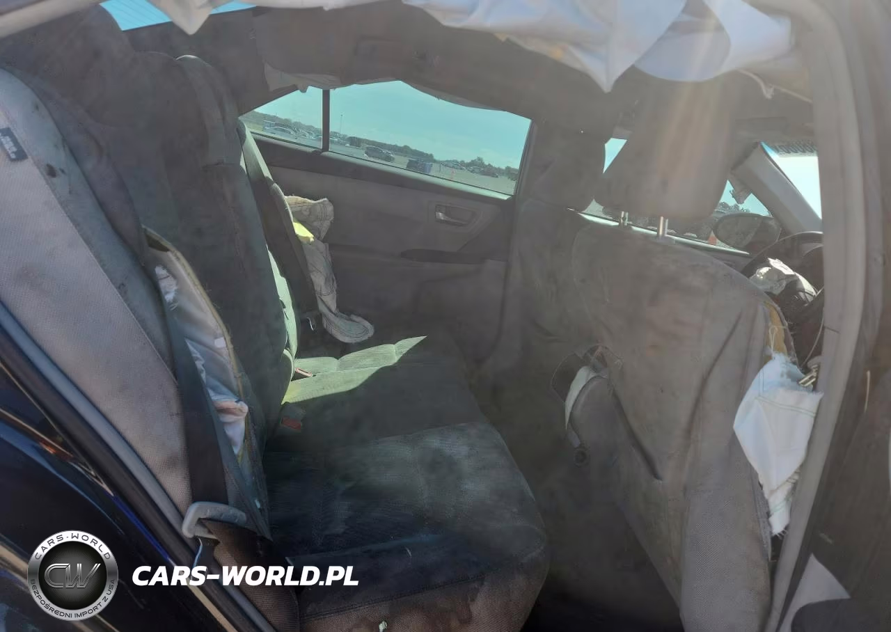 2017 Toyota Camry Le VIN:4T1BF1FK2HU342975 - 10