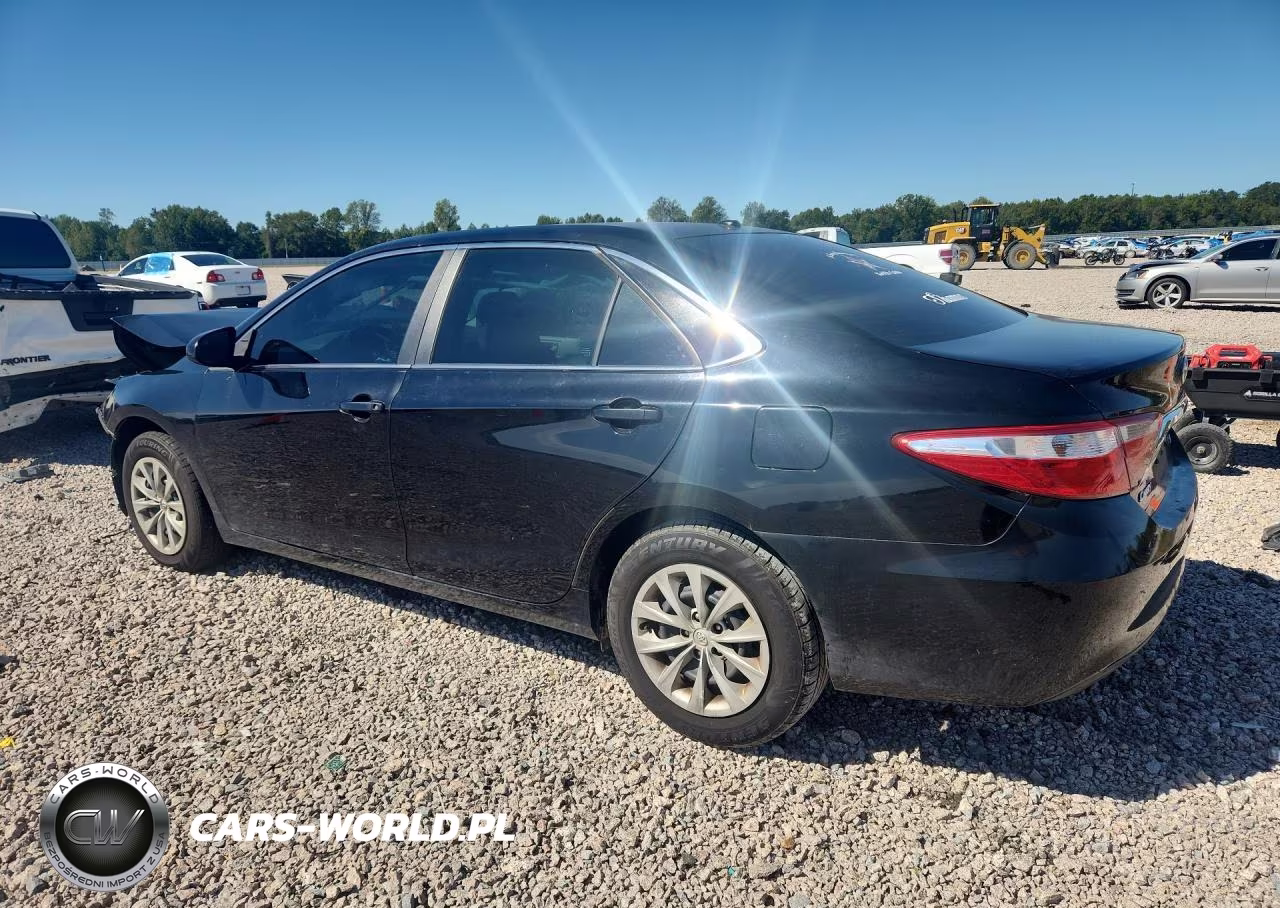 2017 Toyota Camry Le VIN:4T1BF1FK2HU342975 - 2