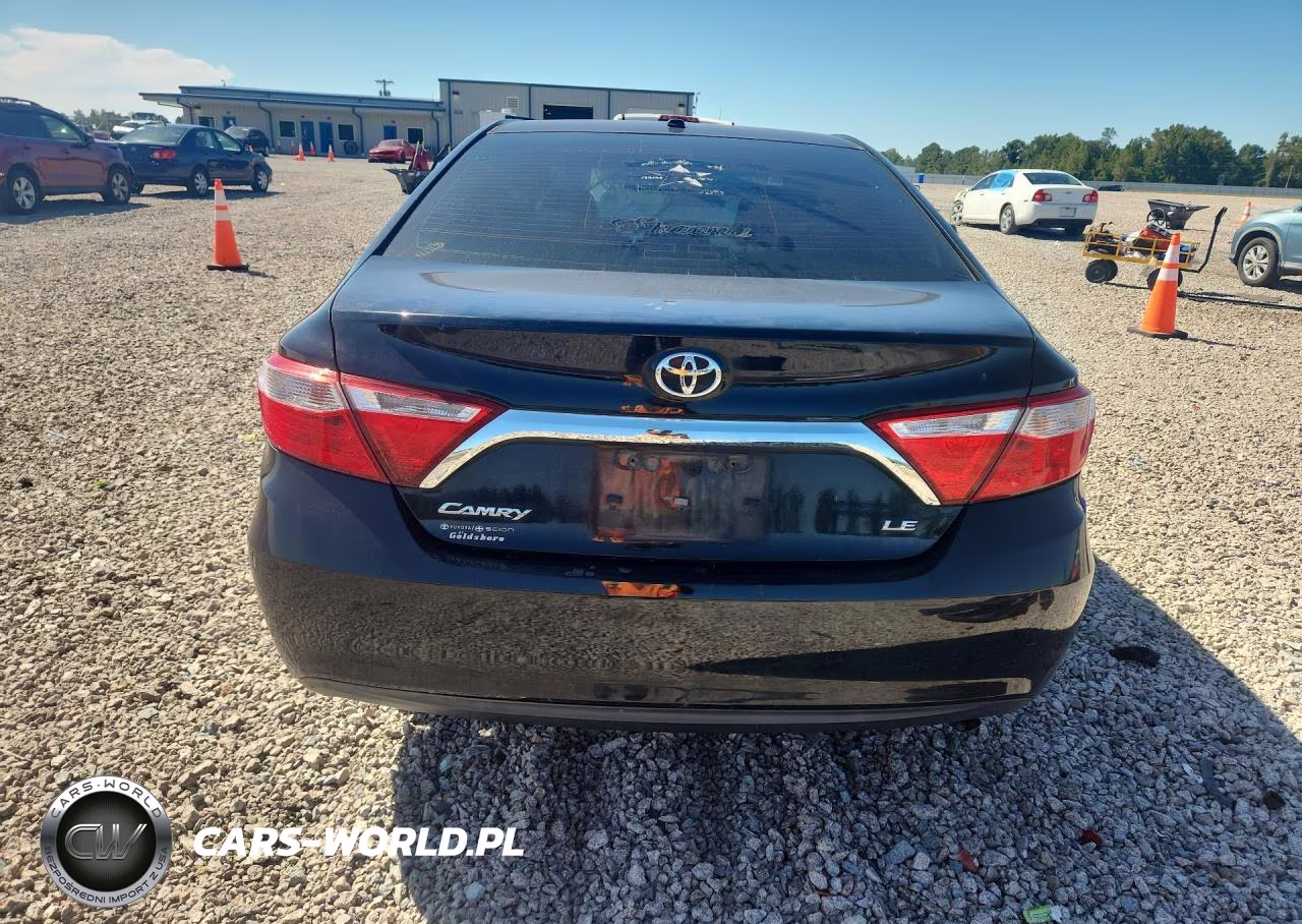 2017 Toyota Camry Le VIN:4T1BF1FK2HU342975 - 6