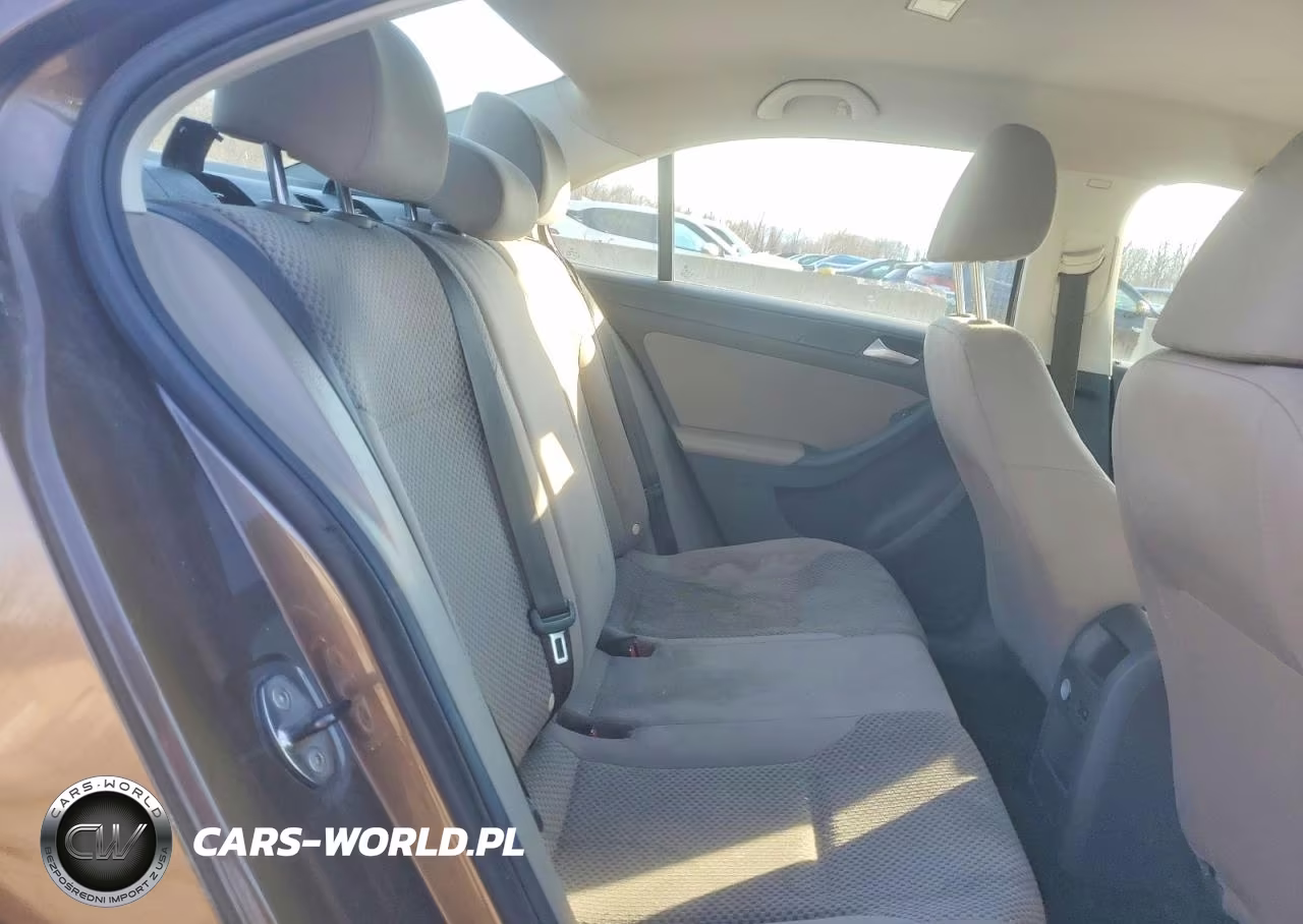 2014 Volkswagen Jetta Base VIN:3VW2K7AJ3EM251440 - 10