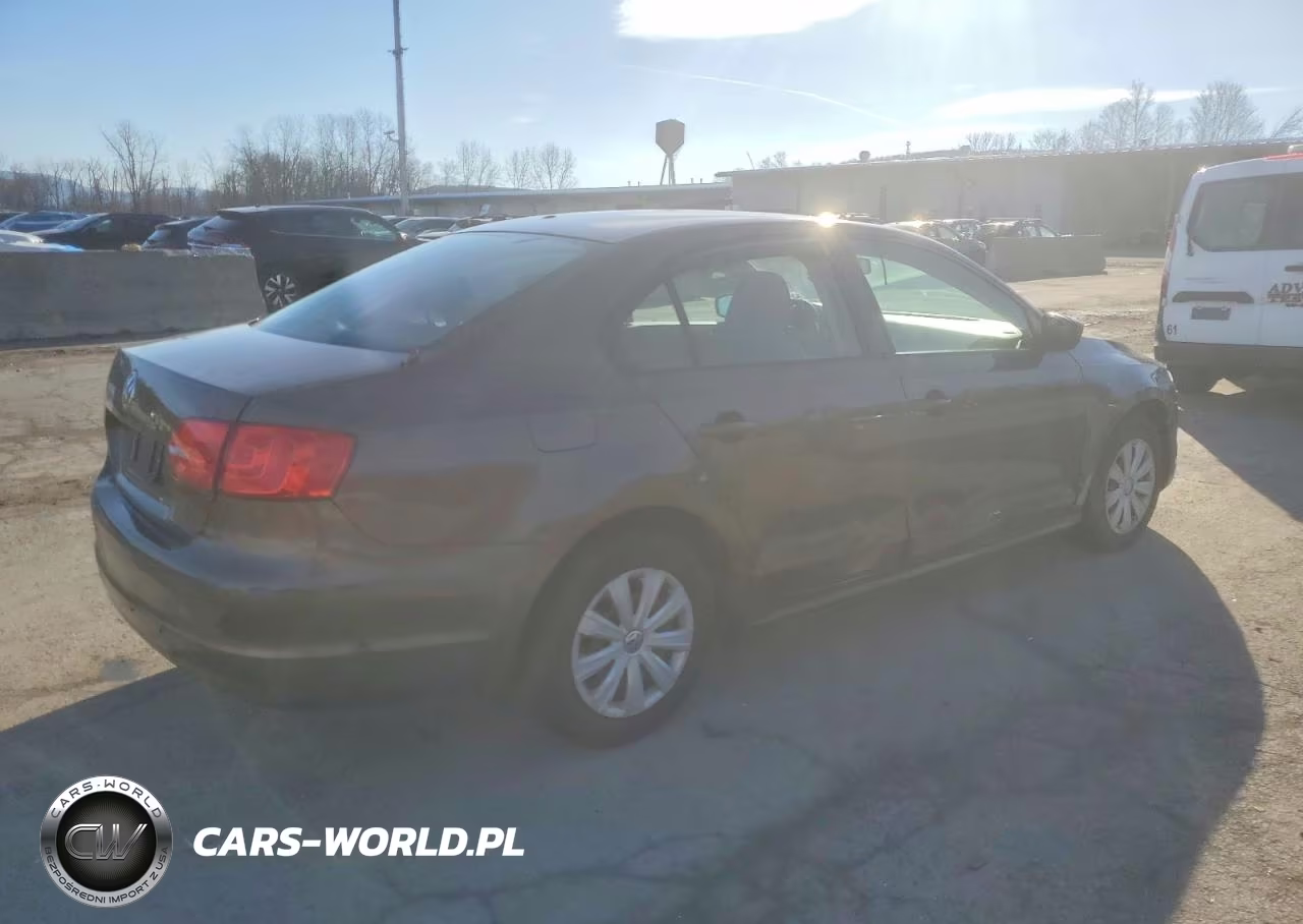 2014 Volkswagen Jetta Base VIN:3VW2K7AJ3EM251440 - 3