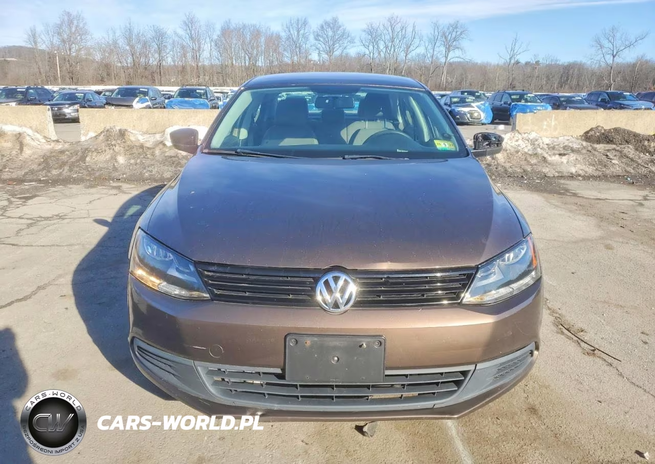 2014 Volkswagen Jetta Base VIN:3VW2K7AJ3EM251440 - 5