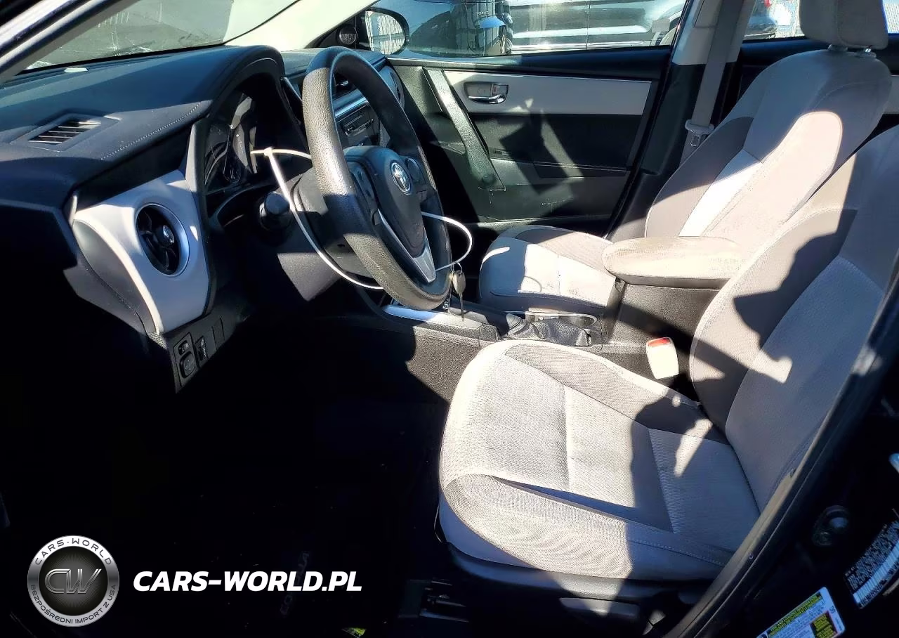 2019 Toyota Corolla Le VIN:5YFBURHE2KP947504 - 7