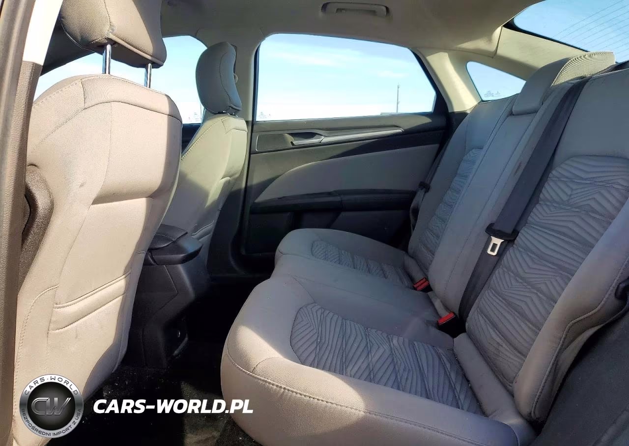 2016 Ford Fusion S Hybrid VIN:3FA6P0UU9GR178928 - 10