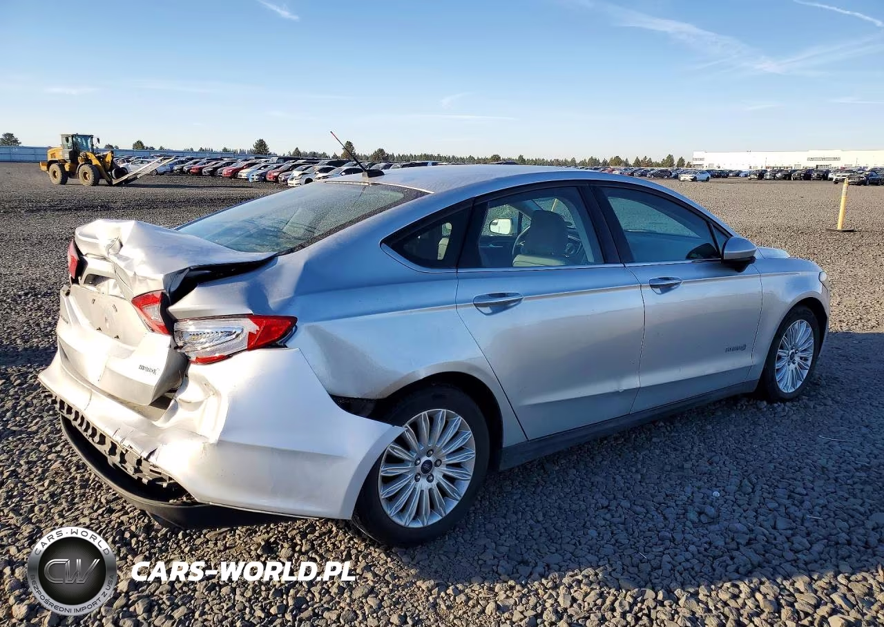 2016 Ford Fusion S Hybrid VIN:3FA6P0UU9GR178928 - 3