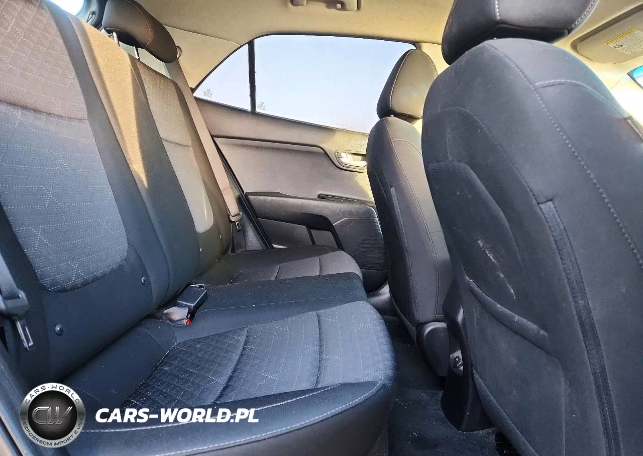 2019 Kia Rio S VIN:3KPA25AB7KE243391 - 10