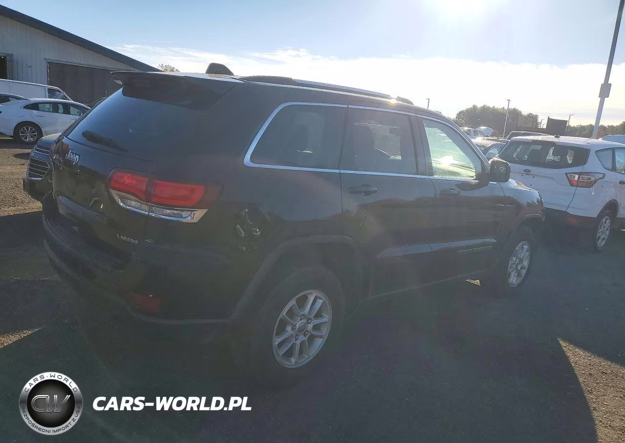 2020 Jeep Grand Cherokee Laredo VIN:1C4RJFAG2LC132277 - 3