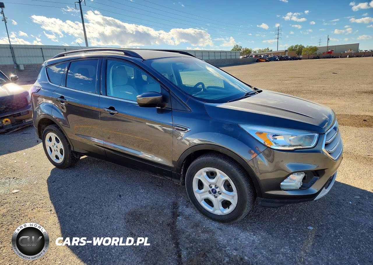 2018 Ford Escape Se VIN:1FMCU9GD0JUC87506 - 4