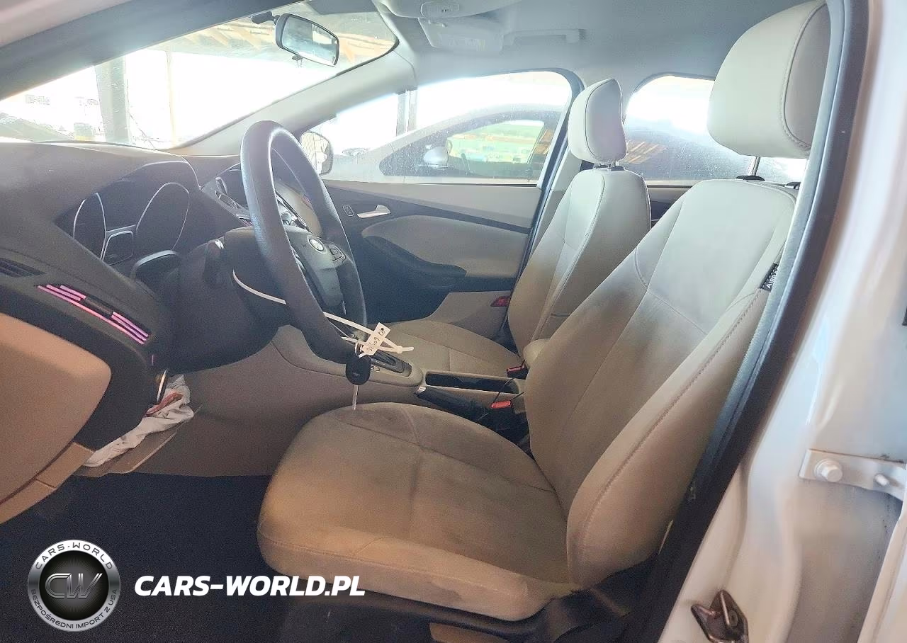 2018 Ford Focus Se VIN:1FADP3K27JL282902 - 7
