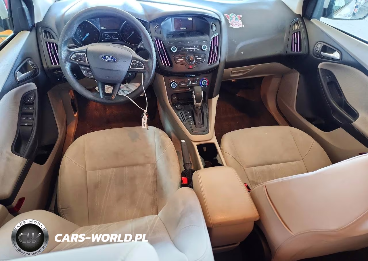 2018 Ford Focus Se VIN:1FADP3K27JL282902 - 8