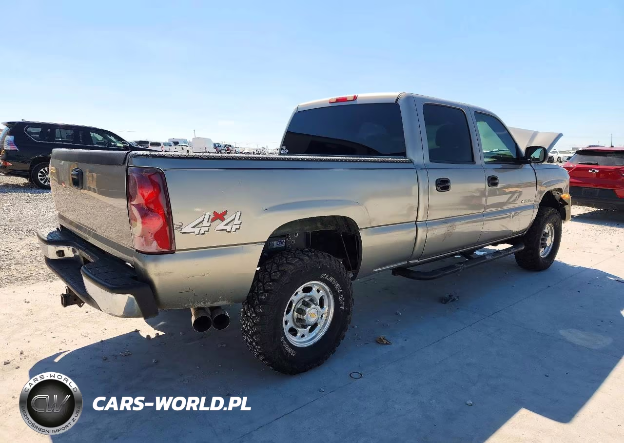 2003 Chevrolet Silverado K2500 Heavy Duty VIN:1GCHK23U63F214516 - 3