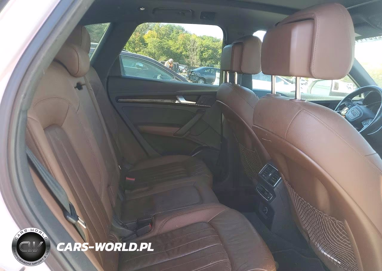 2018 Audi Q5 Premium Plus VIN:WA1BNAFY6J2086380 - 10