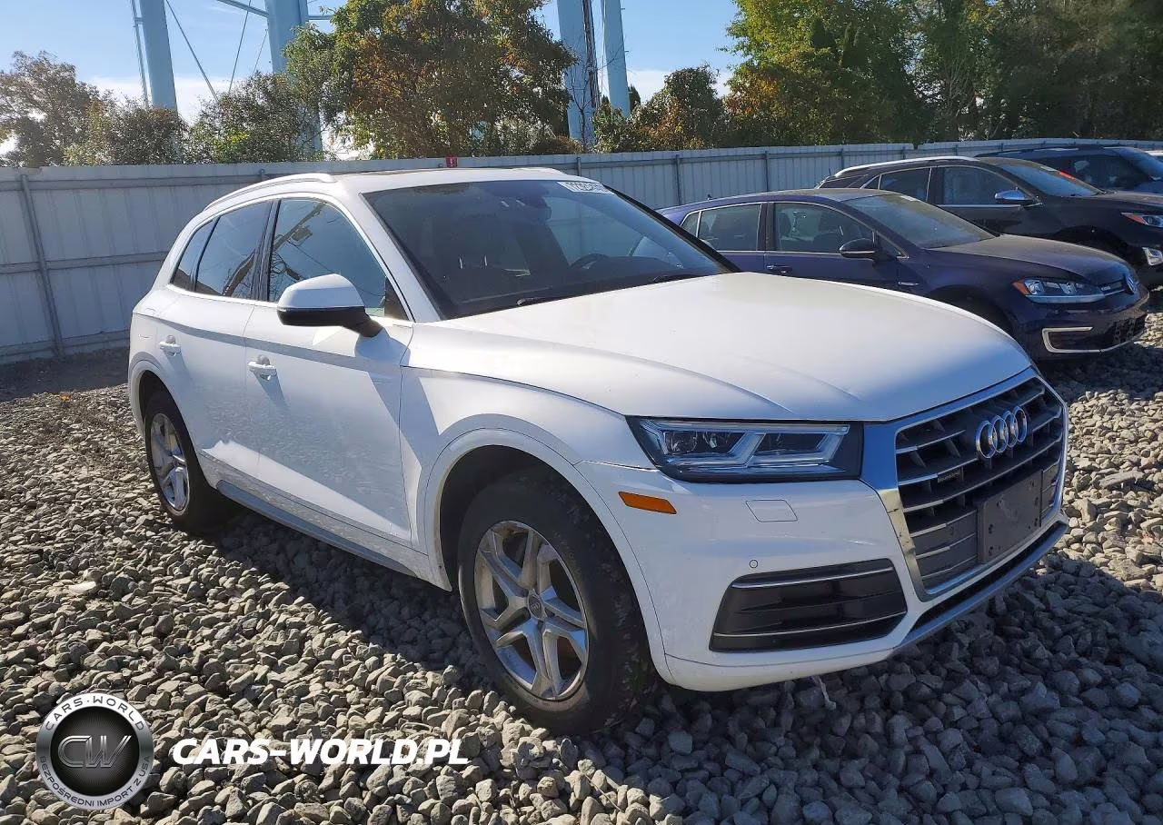 2018 Audi Q5 Premium Plus VIN:WA1BNAFY6J2086380 - 4
