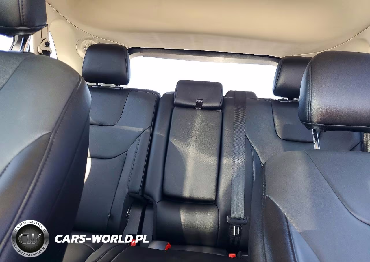 2018 Ford Edge Titanium VIN:2FMPK3K85JBC55297 - 10