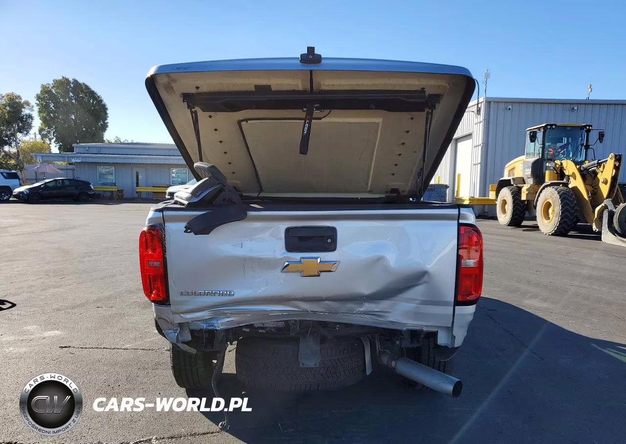 2018 Chevrolet Colorado Z71 VIN:1GCPTDE14J1309626 - 6