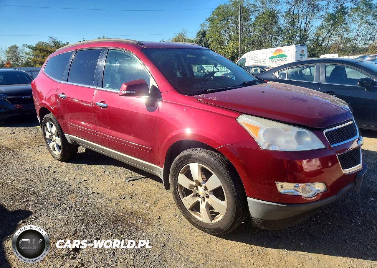 2011 Chevrolet Traverse Lt VIN:1GNKRGED8BJ112021 - 4