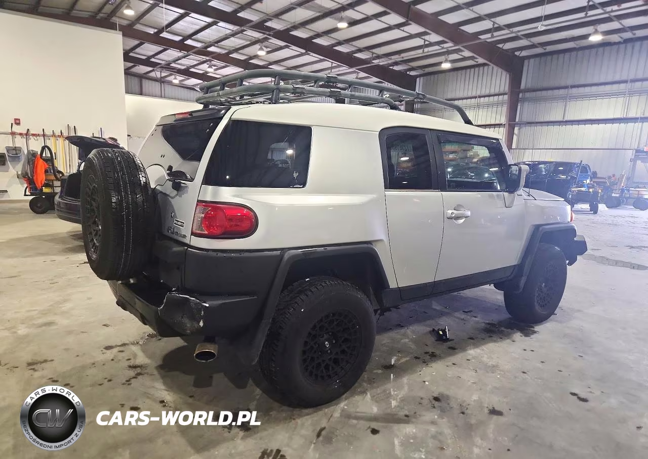 2007 Toyota Fj Cruiser Base VIN:JTEBU11F470021719 - 3