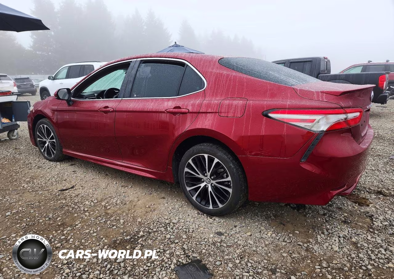2018 Toyota Camry Se VIN:4T1B11HK0JU667237 - 2