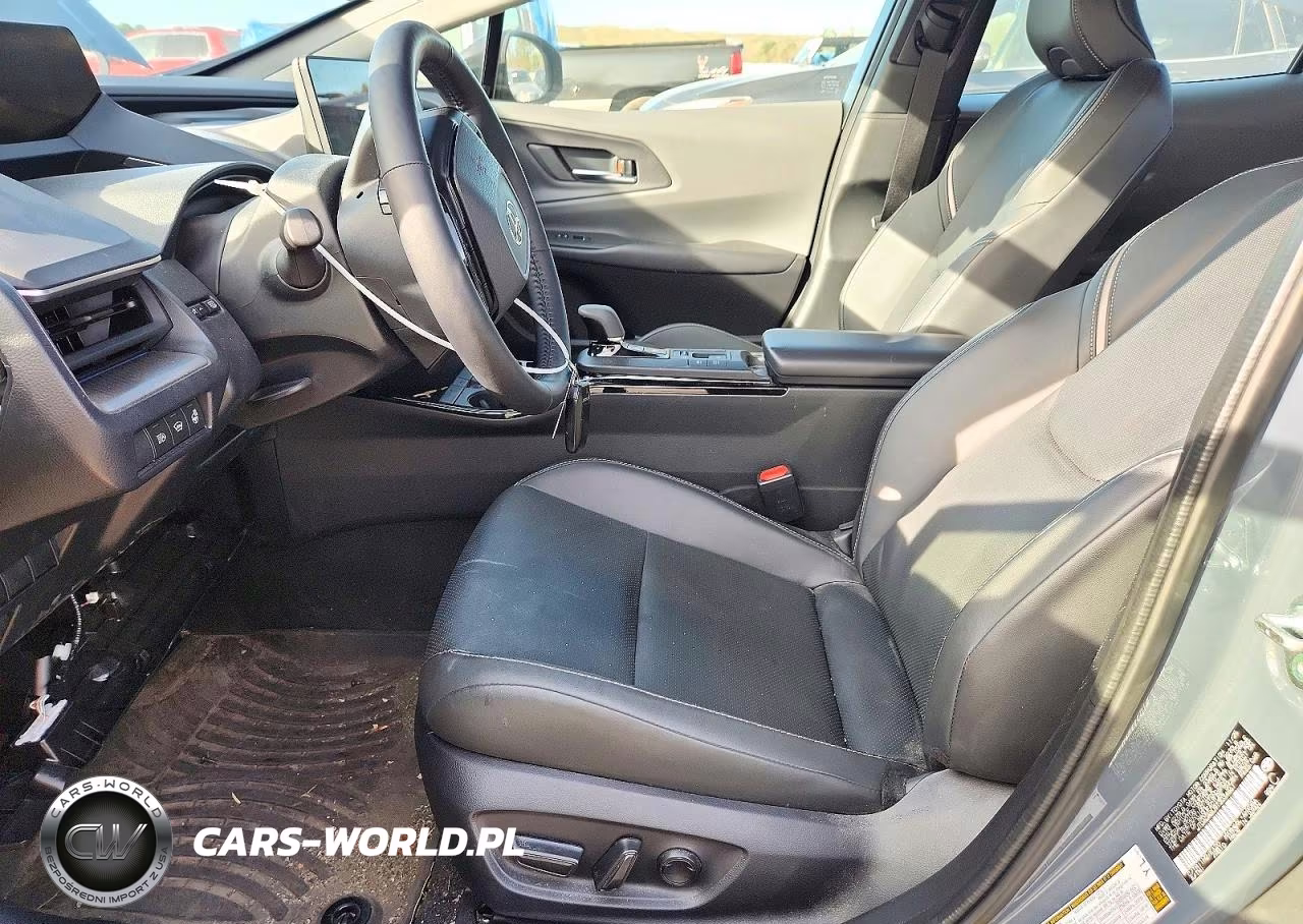 2026 Toyota Prius Xle VIN:JTDADABU9T3034861 - 7