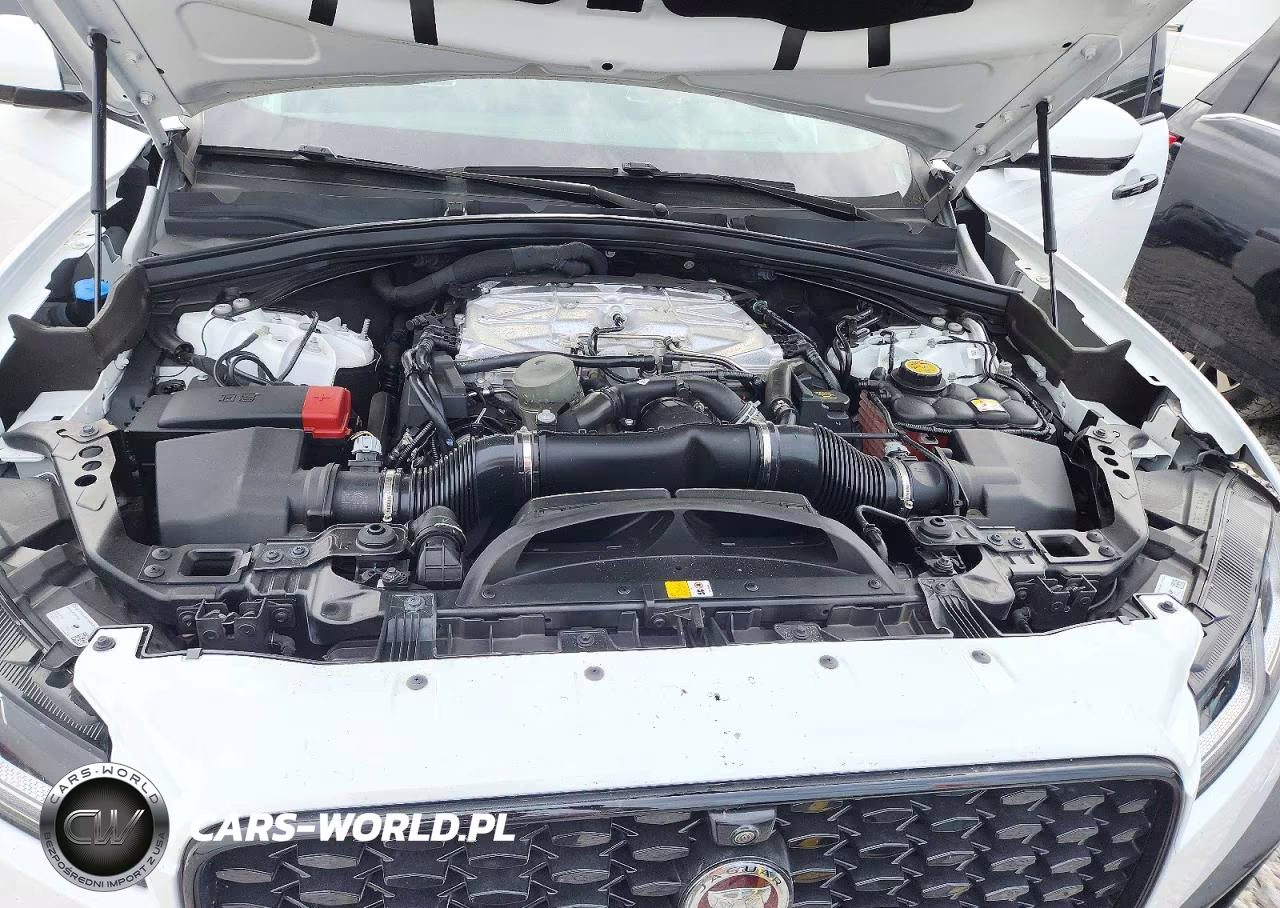 2023 Jaguar F-Pace Svr VIN:SADCZ2EE1PA704350 - 12