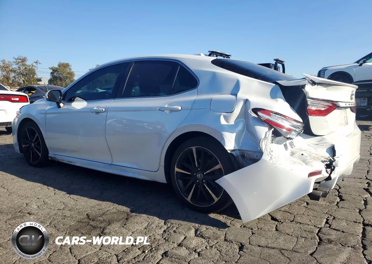 2018 Toyota Camry Xse VIN:4T1B61HK4JU030238 - 2