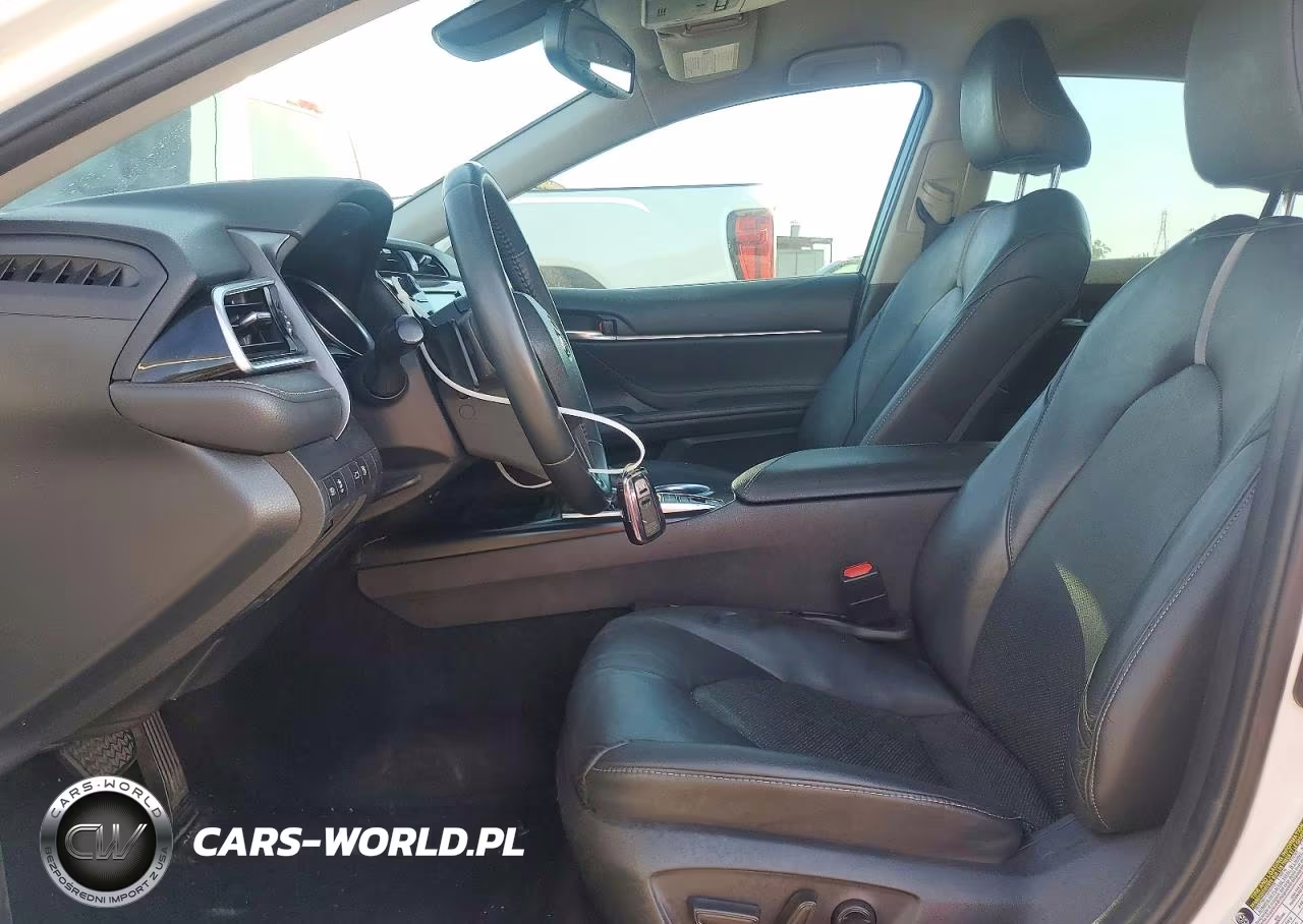2018 Toyota Camry Xse VIN:4T1B61HK4JU030238 - 7
